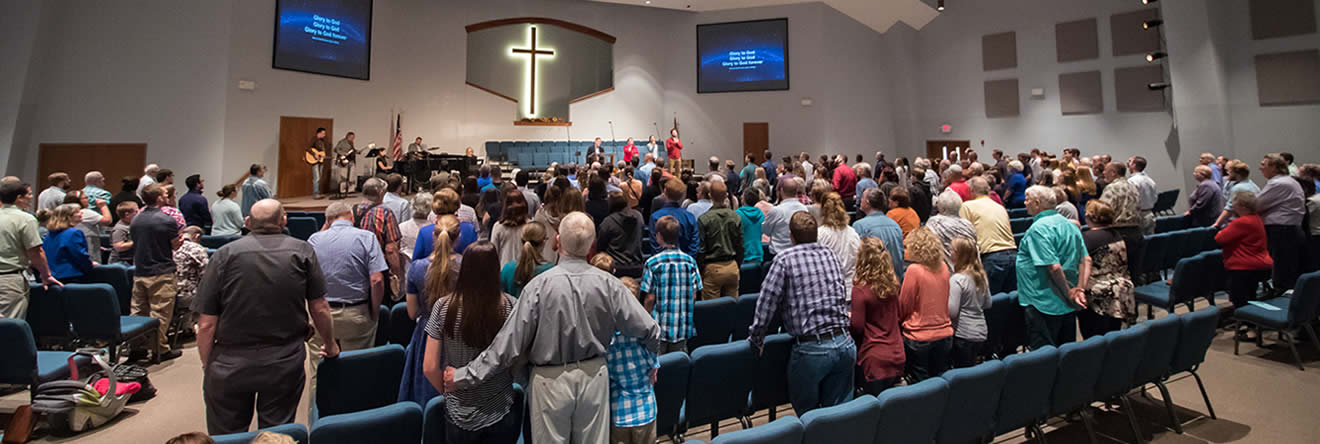 Congregation worshiping at Shawnee Hills Baptist Church